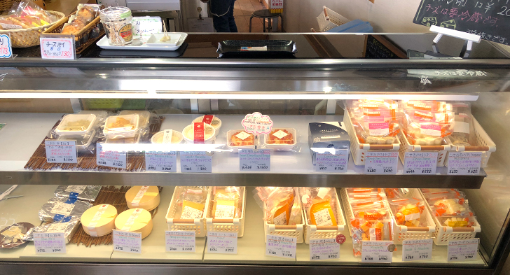 食べたかったチーズプリンは本日完売。残念！